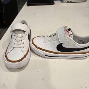 *Like NEW* Nike Kids White and Brown Sneakers